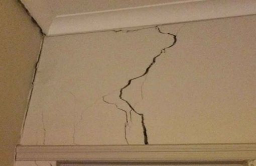 WALL CRACKS